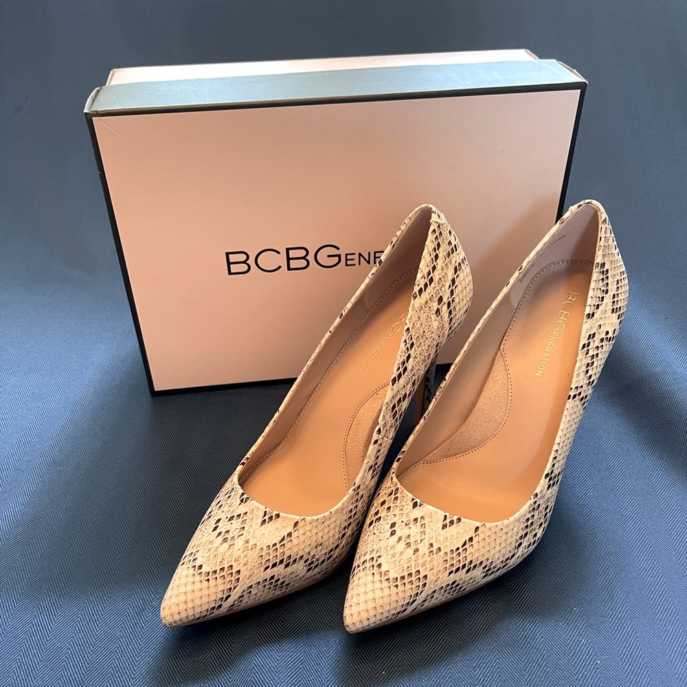 Bcbgeneration - Snakeskin Pumps Euc - image 1